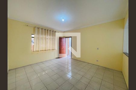 Sala de casa para alugar com 2 quartos, 220m² em Jardim Presidente Dutra, Guarulhos