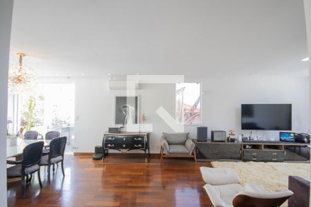 Sala de casa para alugar com 4 quartos, 330m² em Vila Irmaos Arnoni, São Paulo