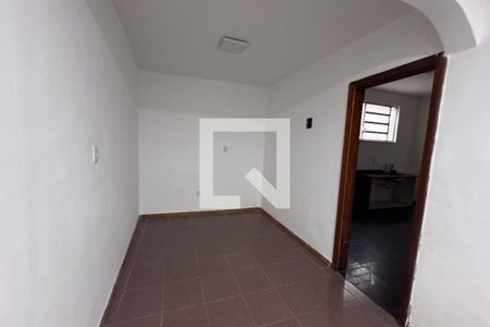 Sala de casa para alugar com 2 quartos, 212m² em Vila Oito de Maio, Duque de Caxias