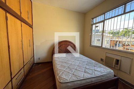 Quarto de casa para alugar com 3 quartos, 300m² em Vila Sao Sebastiao, Duque de Caxias