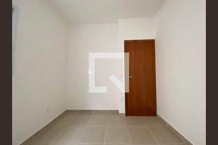 Quarto 1 de casa de condomínio para alugar com 2 quartos, 65m² em Sítio do Campo, Praia Grande