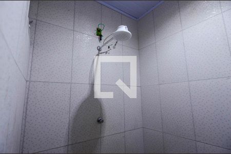 Banheiro de kitnet/studio para alugar com 1 quarto, 40m² em Rio Comprido, Rio de Janeiro