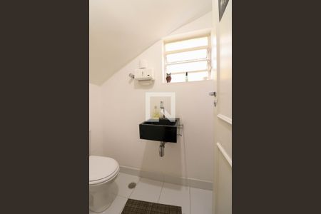 Casa à venda com 4 quartos, 190m² em Jardim das Acacias, São Paulo
