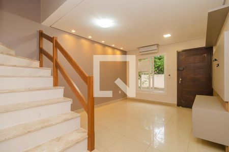 Sala de casa de condomínio à venda com 2 quartos, 88m² em Aberta dos Morros, Porto Alegre