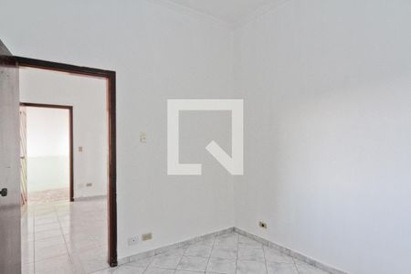 Quarto 1 de casa para alugar com 3 quartos, 70m² em Parque Maria Domitila, São Paulo