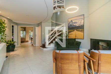 Sala de casa à venda com 4 quartos, 330m² em Ipanema, Porto Alegre