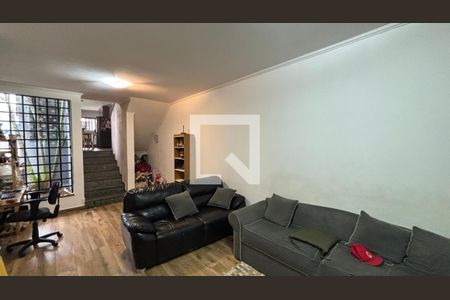 Sala de casa para alugar com 3 quartos, 230m² em Vila Pires, Santo André