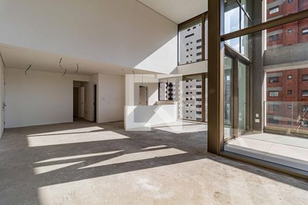 Apartamento à venda com 2 quartos, 137m² em Itaim Bibi, São Paulo