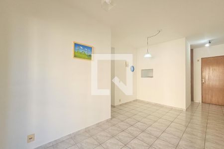 Sala de apartamento para alugar com 2 quartos, 62m² em Jardim Tres Marias, Guarujá