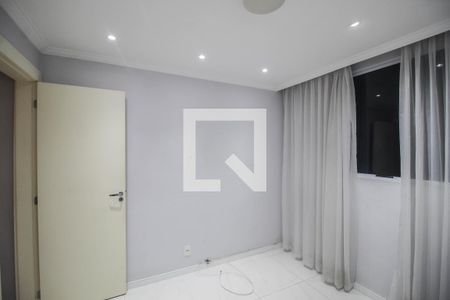 Quarto 1 de apartamento para alugar com 2 quartos, 45m² em Jardim Alvorada, Nova Iguaçu