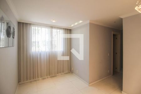 Sala de apartamento para alugar com 2 quartos, 45m² em Jardim Alvorada, Nova Iguaçu