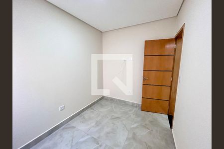 Quarto 1 de casa para alugar com 2 quartos, 60m² em Cidade Jardim Cumbica, Guarulhos