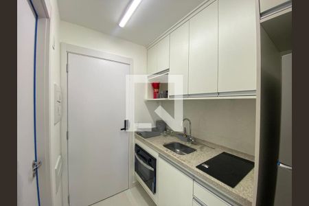 Cozinha de kitnet/studio à venda com 1 quarto, 25m² em Campo Belo, São Paulo