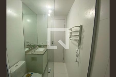 Banheiro de kitnet/studio à venda com 1 quarto, 25m² em Campo Belo, São Paulo