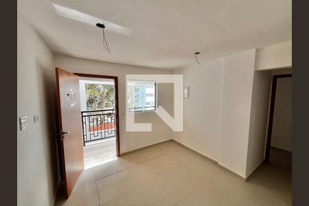Sala/Cozinha de kitnet/studio à venda com 2 quartos, 28m² em Água Fria, São Paulo
