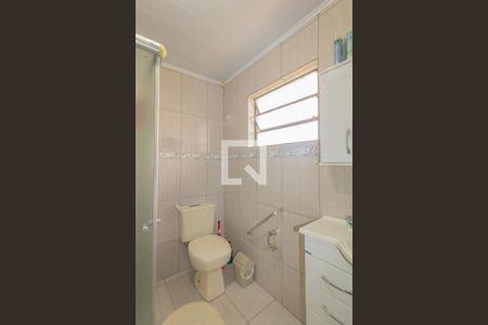 Banheiro de casa à venda com 2 quartos, 110m² em Fátima, Canoas