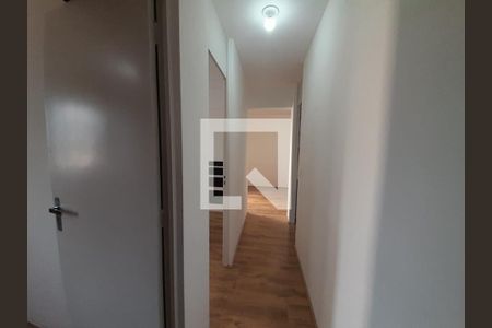 Corredor de apartamento para alugar com 2 quartos, 57m² em Vila Emir, São Paulo