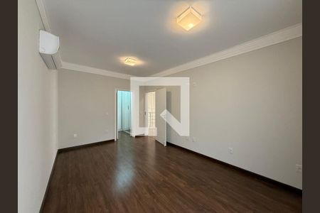 Casa à venda com 4 quartos, 273m² em Swiss Park, Campinas