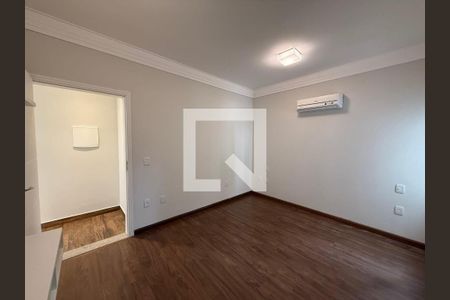 Casa à venda com 4 quartos, 273m² em Swiss Park, Campinas