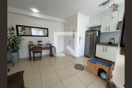 Sala de apartamento para alugar com 2 quartos, 55m² em Vila Augusta, Guarulhos