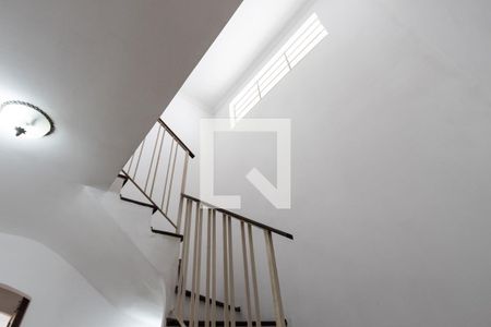 Sala de casa para alugar com 4 quartos, 200m² em Vila Romana, São Paulo
