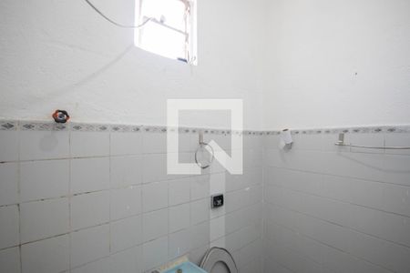 Banheiro Social de casa para alugar com 1 quarto, 40m² em Vila Maria Alta, São Paulo