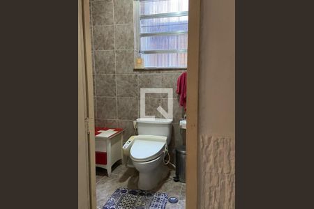 Banheiro de casa de condomínio à venda com 4 quartos, 284m² em Centro, Niterói