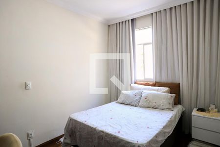 Quarto 1 de apartamento à venda com 2 quartos, 70m² em Sagrada Família, Belo Horizonte