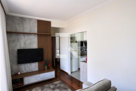 Sala de apartamento à venda com 2 quartos, 70m² em Sagrada Família, Belo Horizonte
