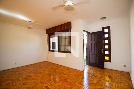 Sala de casa à venda com 3 quartos, 177m² em Guarujá, Porto Alegre