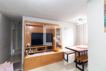 Sala de casa à venda com 2 quartos, 70m² em Itaquera, São Paulo
