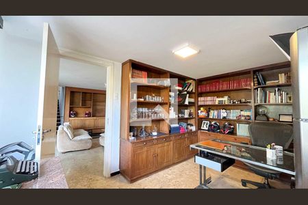 Casa à venda com 7 quartos, 429m² em Cidade Jardim, Belo Horizonte