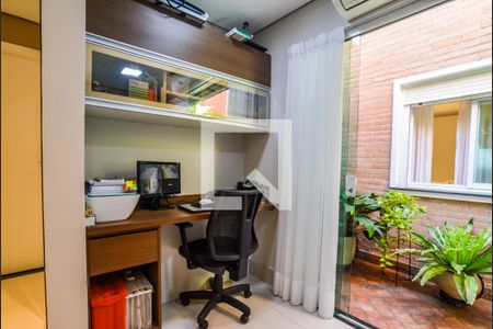 Escritório de casa à venda com 2 quartos, 131m² em Vila Scarpelli, Santo André