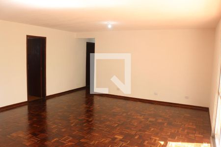 Sala de apartamento para alugar com 3 quartos, 140m² em Santo Antônio, São Caetano do Sul