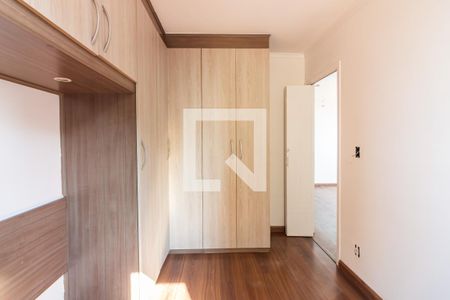 Quarto 1 de apartamento para alugar com 2 quartos, 57m² em Jardim Roberto, Osasco