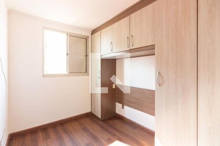 Quarto 1 de apartamento para alugar com 2 quartos, 57m² em Jardim Roberto, Osasco