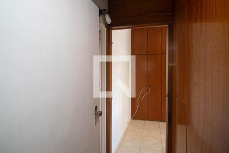 Quarto 1 - Armários de casa para alugar com 2 quartos, 55m² em Vila Guilherme, São Paulo