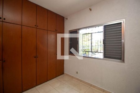 Quarto 1 - Armários de casa para alugar com 2 quartos, 55m² em Vila Guilherme, São Paulo
