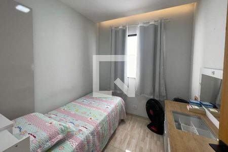 Quarto 1 de casa de condomínio para alugar com 3 quartos, 80m² em Parque Fluminense, Duque de Caxias