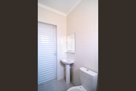 Banheiro Social de kitnet/studio para alugar com 1 quarto, 32m² em Vila Adelia, Sorocaba