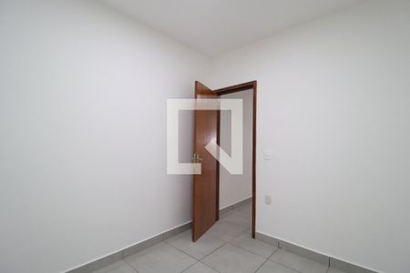 Quarto 1 de casa para alugar com 4 quartos, 91m² em Planalto, Uberlândia