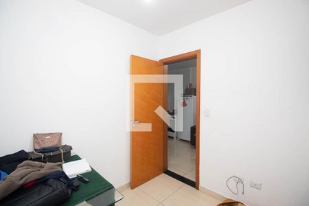 Quarto 1 de apartamento para alugar com 2 quartos, 42m² em Vila Nelson, São Paulo