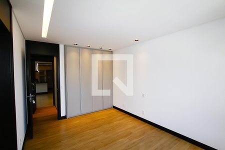Suíte 1  de apartamento para alugar com 2 quartos, 74m² em Estoril, Belo Horizonte