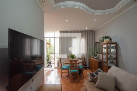 Sala de apartamento à venda com 3 quartos, 74m² em Jardim das Bandeiras, Campinas