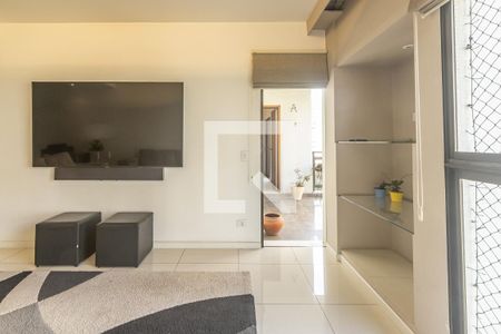 Sala de apartamento para alugar com 3 quartos, 125m² em Indianópolis, São Paulo