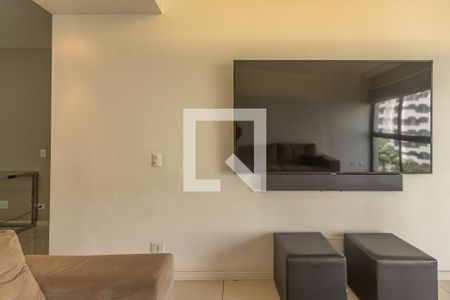 Sala de apartamento para alugar com 3 quartos, 125m² em Indianópolis, São Paulo