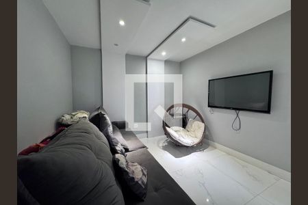 Sala de TV de casa de condomínio à venda com 5 quartos, 407m² em Vargem Grande, Rio de Janeiro