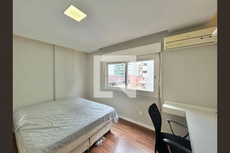 Quarto de apartamento para alugar com 1 quarto, 60m² em Centro, São Leopoldo