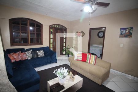 Sala de casa à venda com 5 quartos, 511m² em Lindéia, Contagem