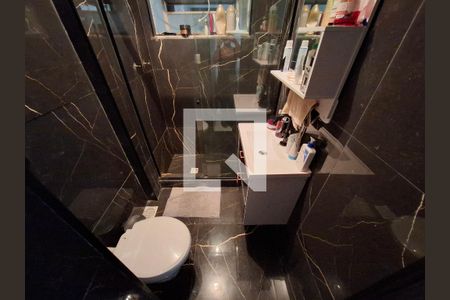 Banheiro de apartamento à venda com 1 quarto, 45m² em Lapa, Rio de Janeiro